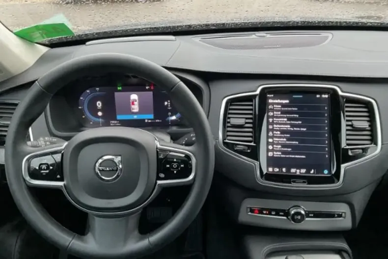 Volvo XC90 din 2023 cu 32.300 km - oferta VOL154399 - foto 9