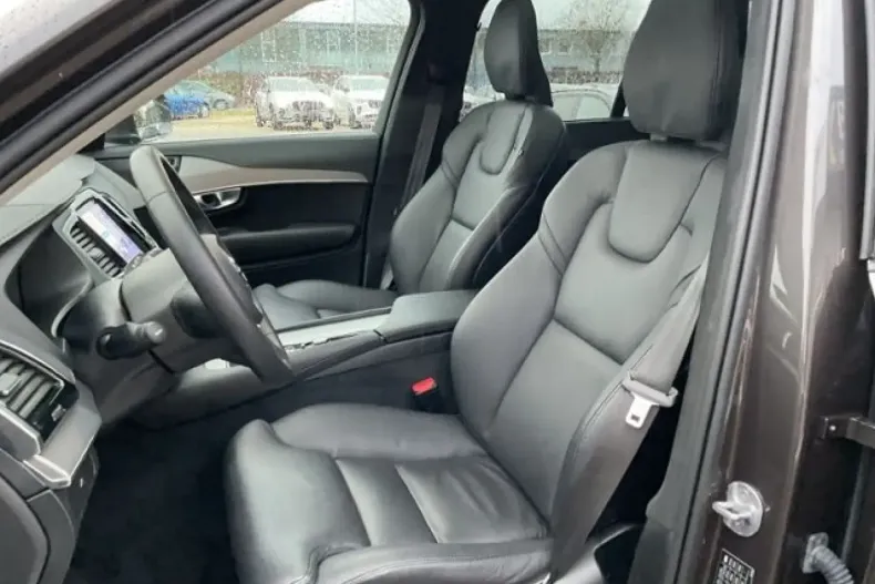 Volvo XC90 din 2023 cu 32.300 km - oferta VOL154399 - foto 13