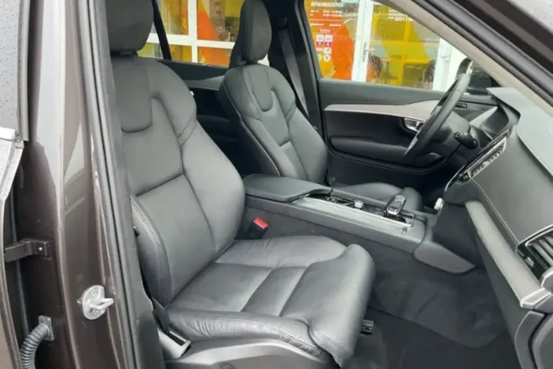 Volvo XC90 din 2023 cu 32.300 km - oferta VOL154399 - foto 14