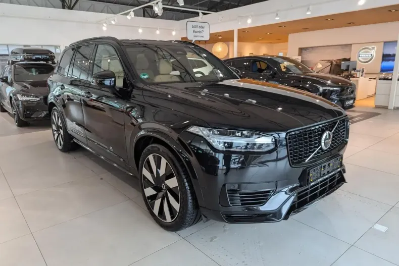 Volvo XC90 din 2023 cu 12.000 km - oferta VOL154401 - foto 3