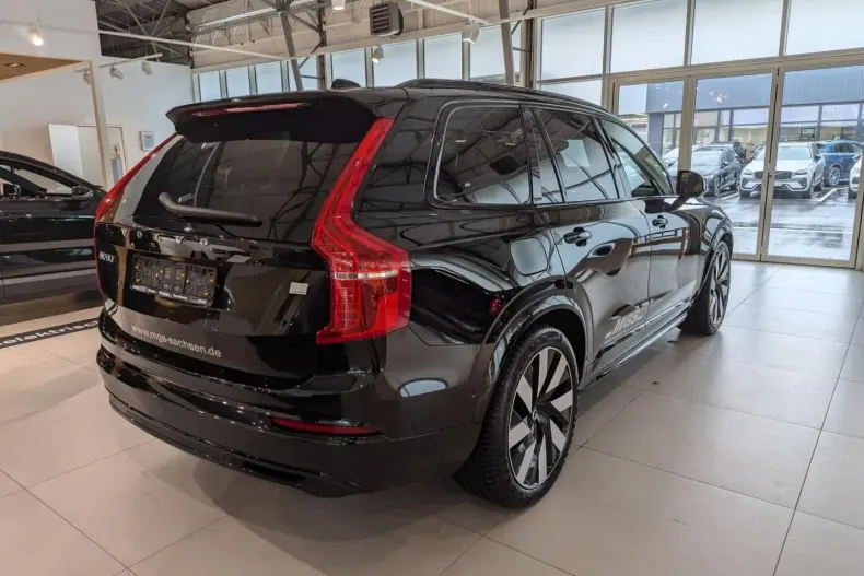 Volvo XC90 din 2023 cu 12.000 km - oferta VOL154401 - foto 4