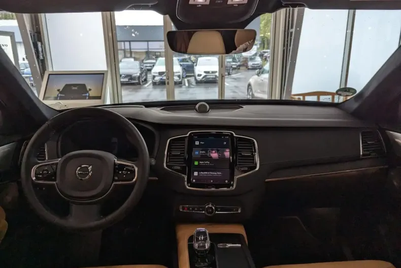 Volvo XC90 din 2023 cu 12.000 km - oferta VOL154401 - foto 10