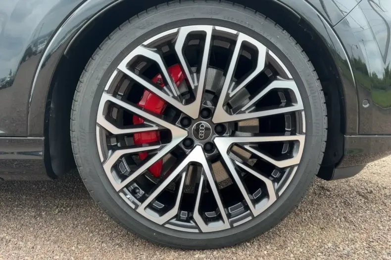 Audi SQ7 din 2024 cu 6.582 km - oferta AUD154404 - foto 16