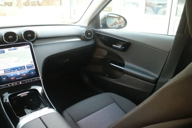 Mercedes-Benz C 220 din 2023 cu 21.900 km - oferta MER154411 - foto 12