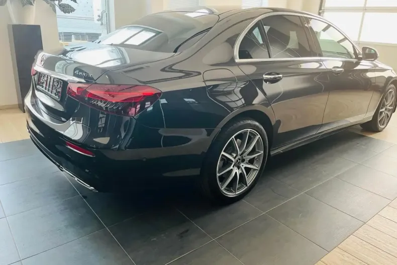 Mercedes-Benz E 300 din 2024 cu 17.000 km - oferta MER154413 - foto 3