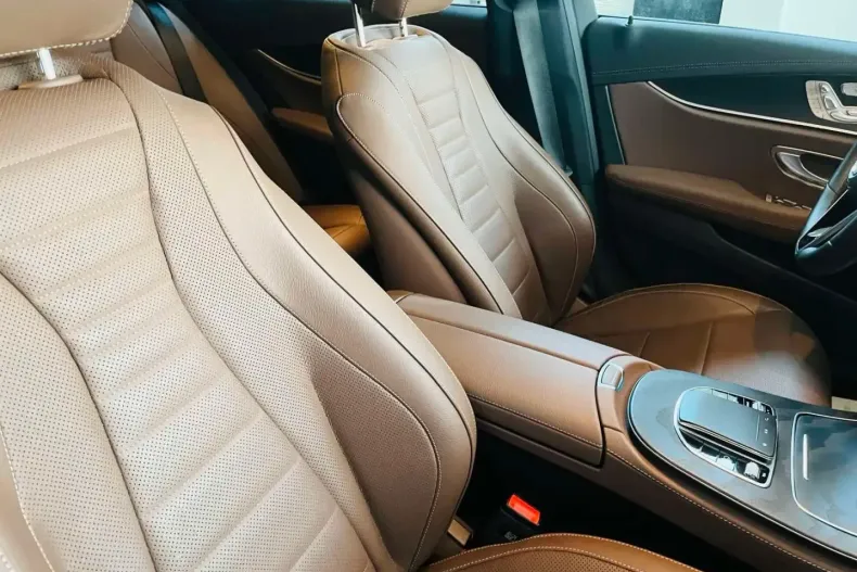 Mercedes-Benz E 300 din 2024 cu 17.000 km - oferta MER154413 - foto 13