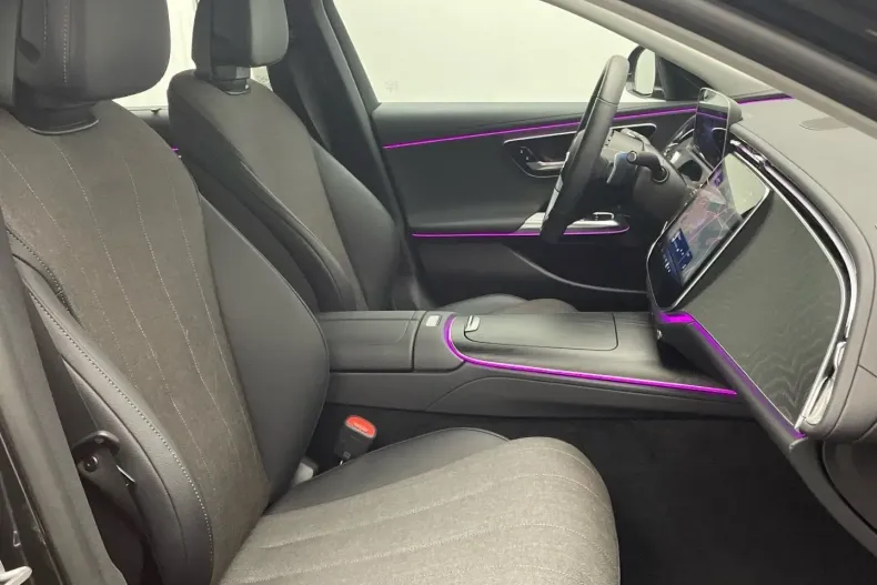 Mercedes-Benz E 300 din 2023 cu 8.571 km - oferta MER154414 - foto 7