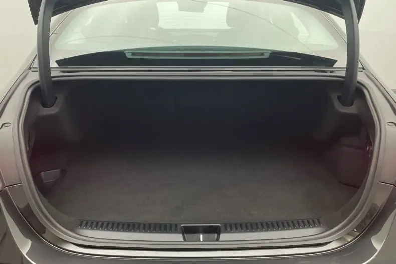 Mercedes-Benz E 300 din 2023 cu 8.571 km - oferta MER154414 - foto 10