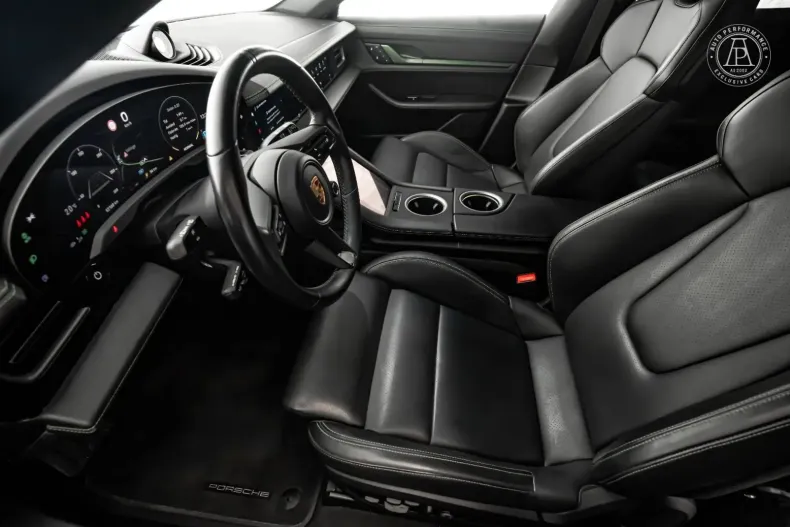 Porsche Taycan din 2022 cu 52.500 km - oferta POR154415 - foto 6