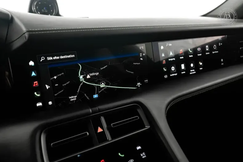 Porsche Taycan din 2022 cu 52.500 km - oferta POR154415 - foto 9