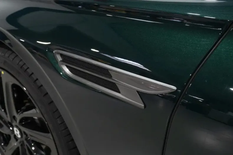 Bentley Flying Spur din 2024 cu 2.897 km - oferta BEN154417 - foto 18