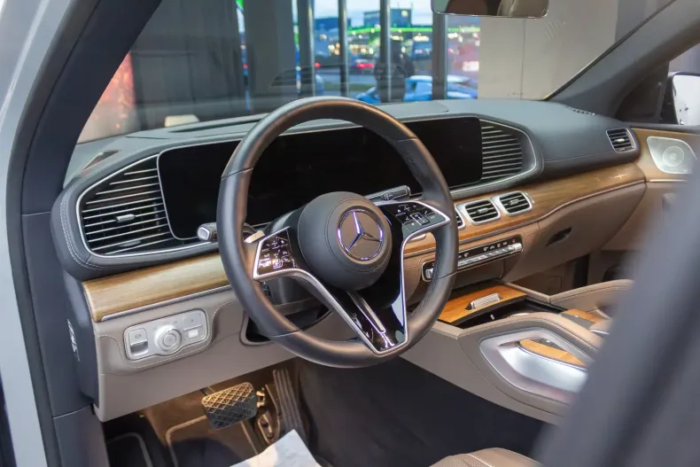 Mercedes-Benz GLE 450 din 2025 cu 2.900 km - oferta MER154424 - foto 14