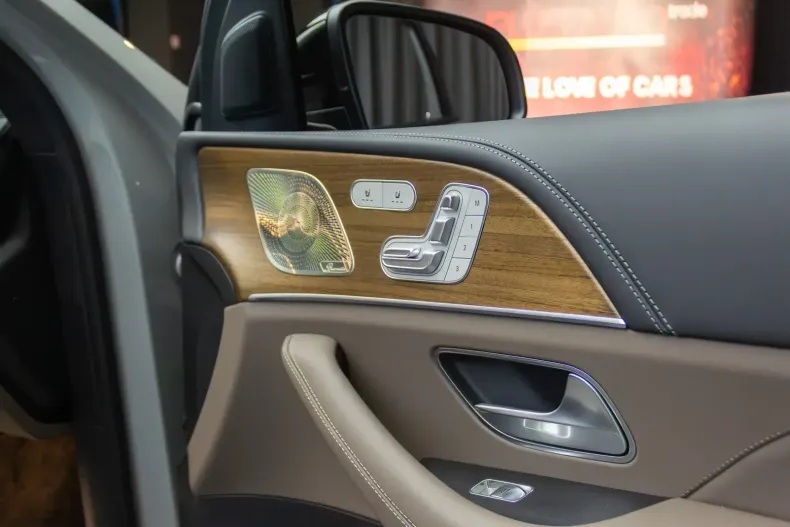 Mercedes-Benz GLE 450 din 2025 cu 2.900 km - oferta MER154424 - foto 29