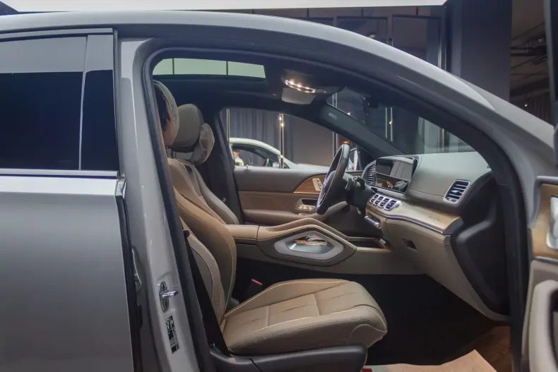 Mercedes-Benz GLE 450 din 2025 cu 2.900 km - oferta MER154424 - foto 31