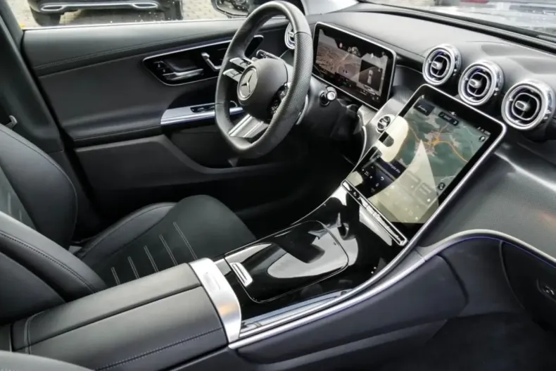 Mercedes-Benz GLC 300 din 2024 cu 18.403 km - oferta MER154444 - foto 3