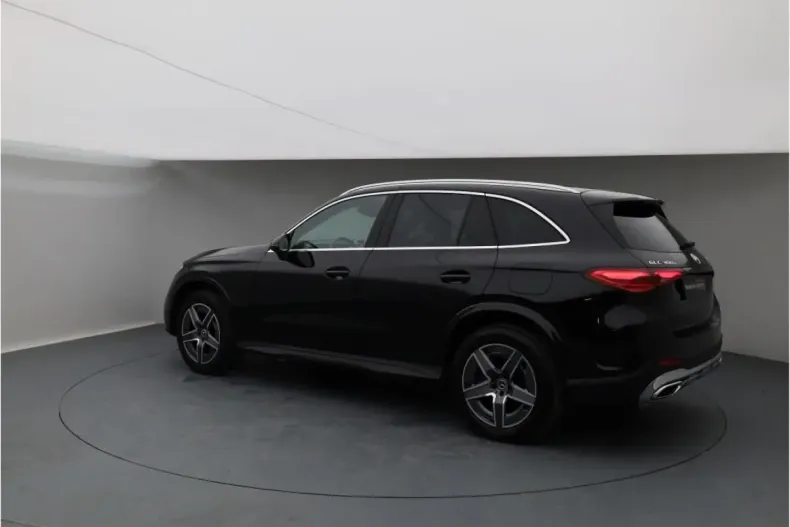 Mercedes-Benz GLC 300 din 2024 cu 10.963 km - oferta MER154445 - foto 3