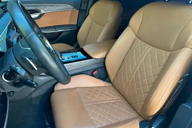 Audi A8 din 2023 cu 40.100 km - oferta AUD154449 - foto 8