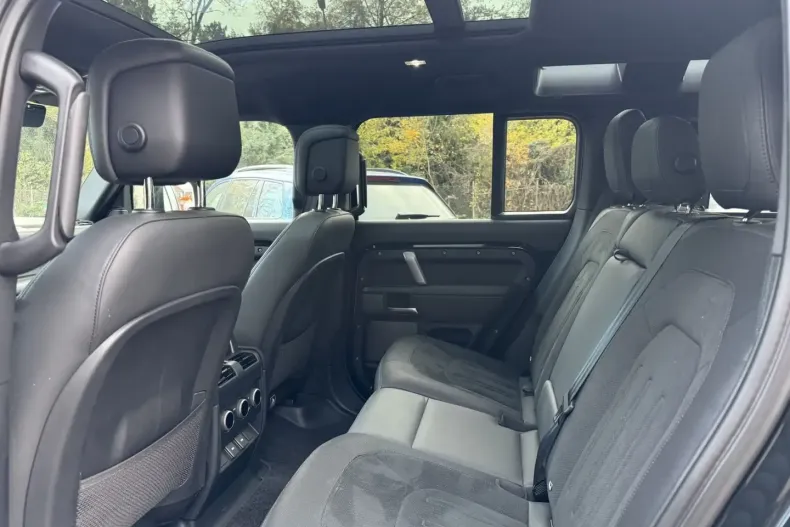 Land Rover Defender din 2023 cu 21.800 km - oferta LAN154451 - foto 8