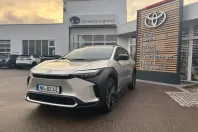 Toyota bZ4X din 2022 cu 22.800 km - oferta TOY154453 - foto 1