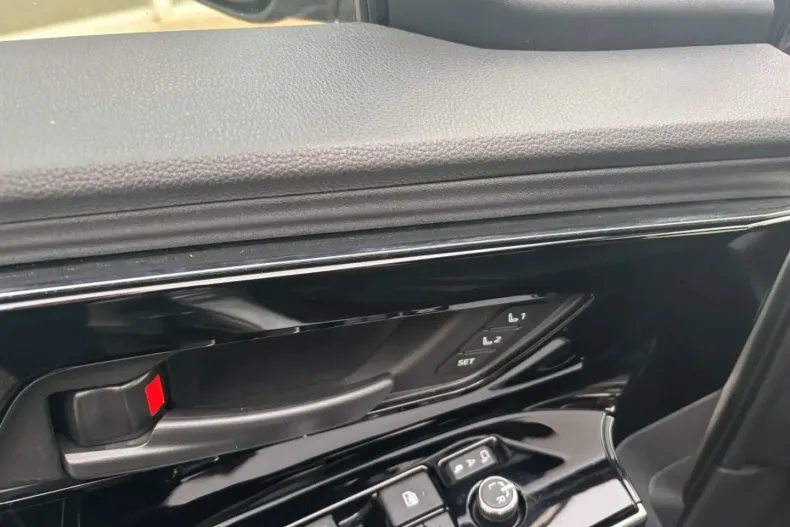 Toyota bZ4X din 2022 cu 22.800 km - oferta TOY154453 - foto 7