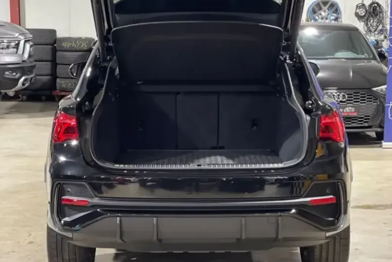 Audi Q3 din 2023 cu 30.682 km - oferta AUD154467 - foto 8