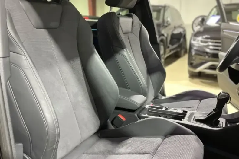 Audi Q3 din 2023 cu 30.682 km - oferta AUD154467 - foto 23