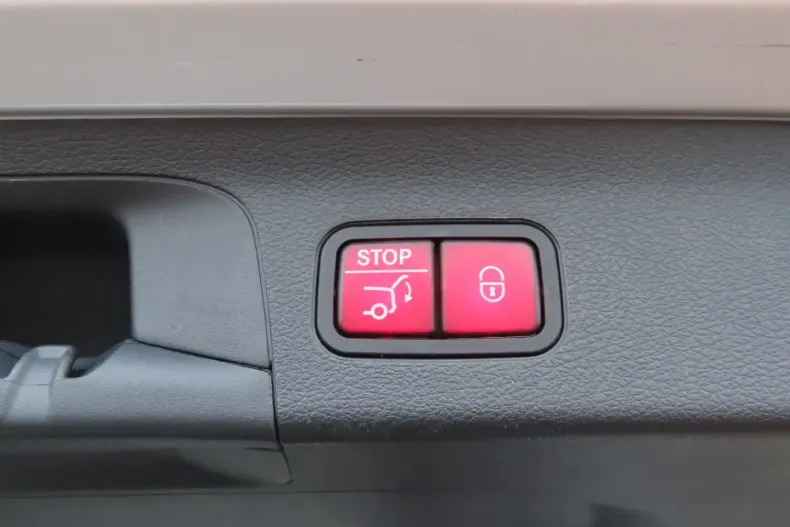 Mercedes-Benz GLS 350 din 2021 cu 67.915 km - oferta MER154472 - foto 10