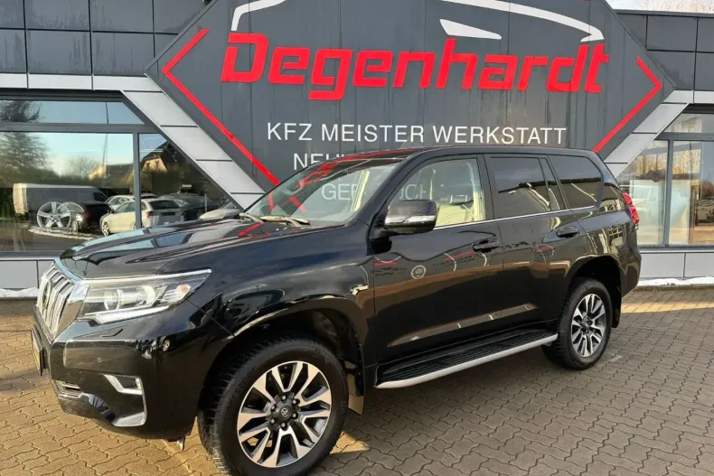 Toyota Land Cruiser din 2023 cu 15.217 km - oferta TOY154473 - foto 1