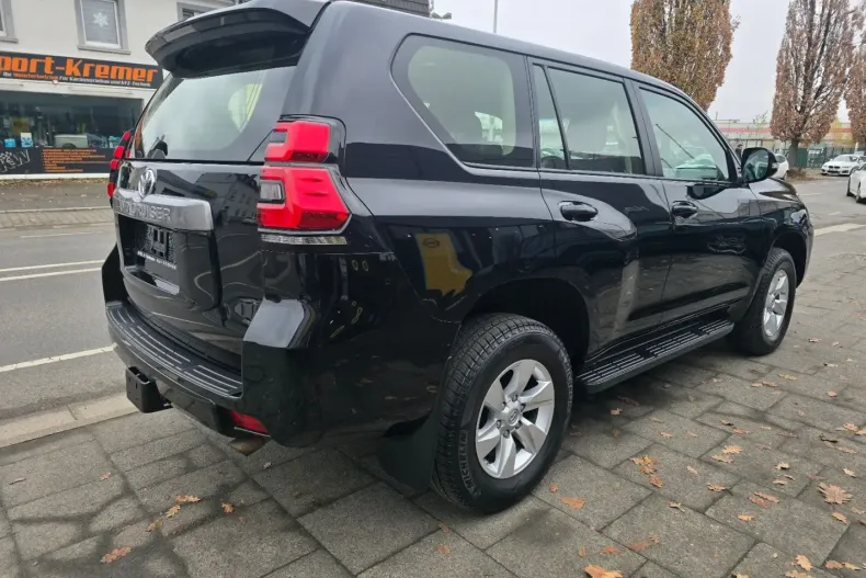 Toyota Land Cruiser din 2023 cu 59.000 km - oferta TOY154474 - foto 4