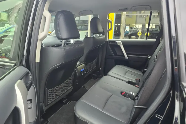 Toyota Land Cruiser din 2023 cu 59.000 km - oferta TOY154474 - foto 8