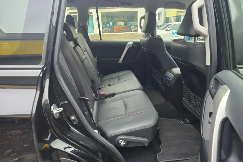 Toyota Land Cruiser din 2023 cu 59.000 km - oferta TOY154474 - foto 9