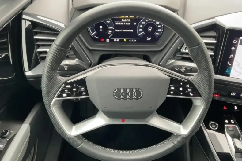 Audi Q4 e-tron din 2022 cu 17.186 km - oferta AUD154475 - foto 9