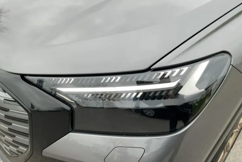 Audi Q4 e-tron din 2022 cu 17.186 km - oferta AUD154475 - foto 15