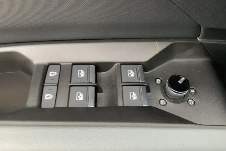 Audi Q4 e-tron din 2022 cu 17.186 km - oferta AUD154475 - foto 16