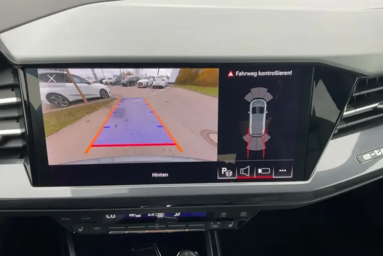 Audi Q4 e-tron din 2022 cu 17.186 km - oferta AUD154475 - foto 17