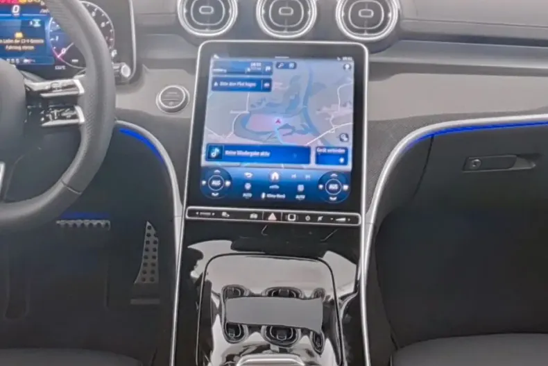 Mercedes-Benz C 300 din 2024 cu 9.181 km - oferta MER154487 - foto 8