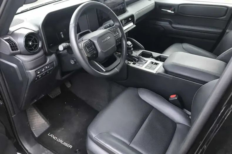 Toyota Land Cruiser din 2024 cu 25.000 km - oferta TOY154491 - foto 7