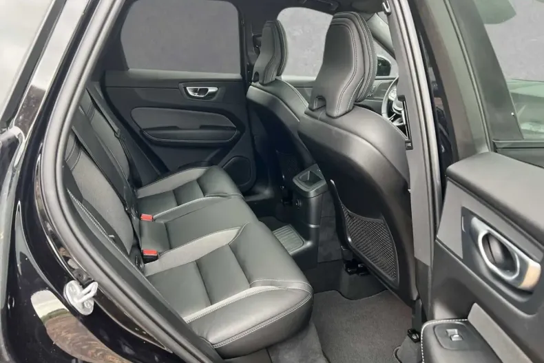 Volvo XC60 din 2024 cu 17.790 km - oferta VOL154492 - foto 5