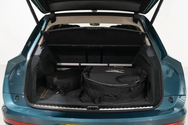 Bentley Bentayga din 2024 cu 23.100 km - oferta BEN154493 - foto 12