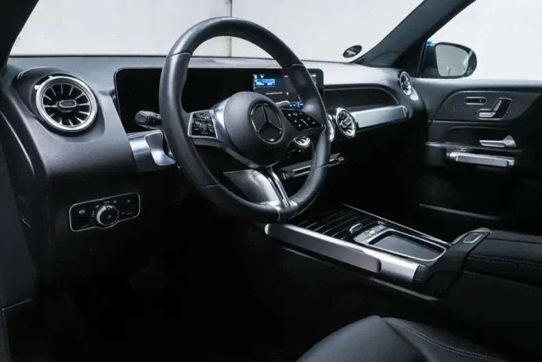 Mercedes-Benz EQB din 2024 cu 8.000 km - oferta MER154494 - foto 5