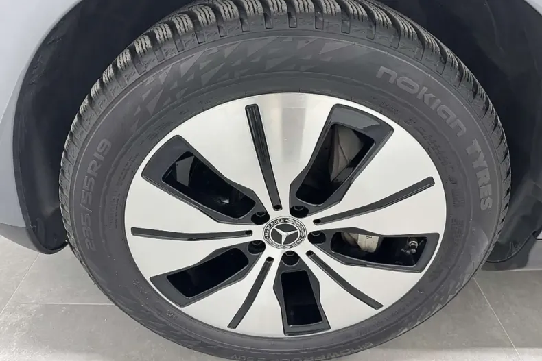 Mercedes-Benz EQC din 2020 cu 74.900 km - oferta MER154497 - foto 8