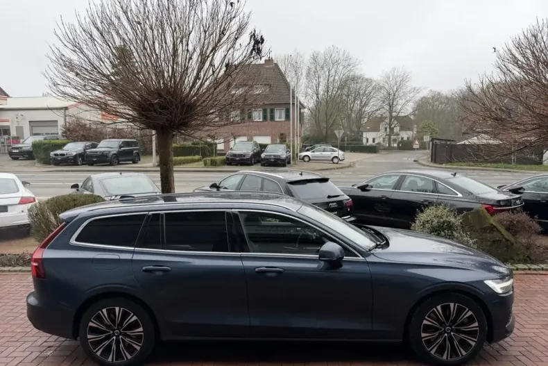 Volvo V60 din 2022 cu 52.000 km - oferta VOL154498 - foto 3