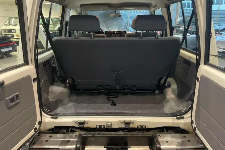 Toyota Land Cruiser din 2024 cu 9.559 km - oferta TOY154501 - foto 7