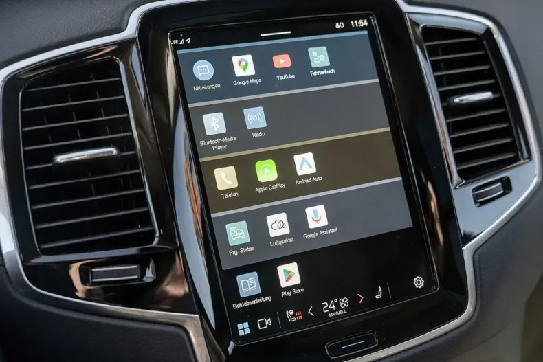 Volvo XC90 din 2024 cu 49.600 km - oferta VOL154509 - foto 13