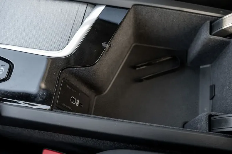 Volvo XC90 din 2024 cu 49.600 km - oferta VOL154509 - foto 21