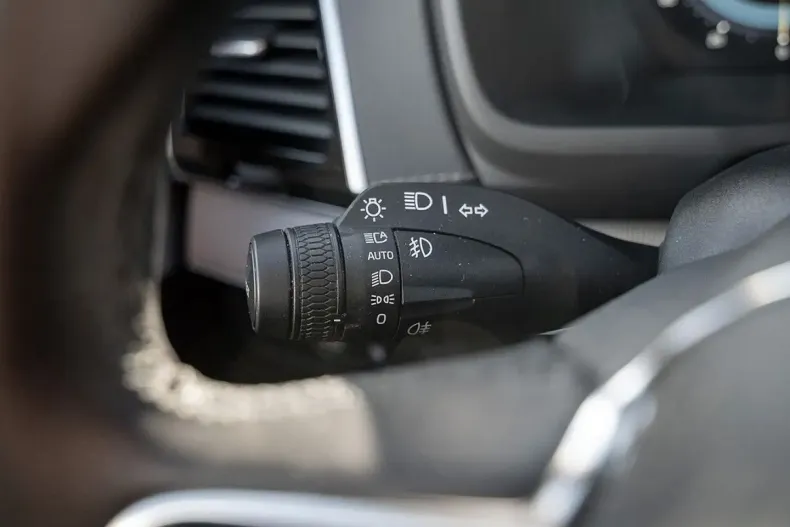 Volvo XC90 din 2024 cu 49.600 km - oferta VOL154509 - foto 24