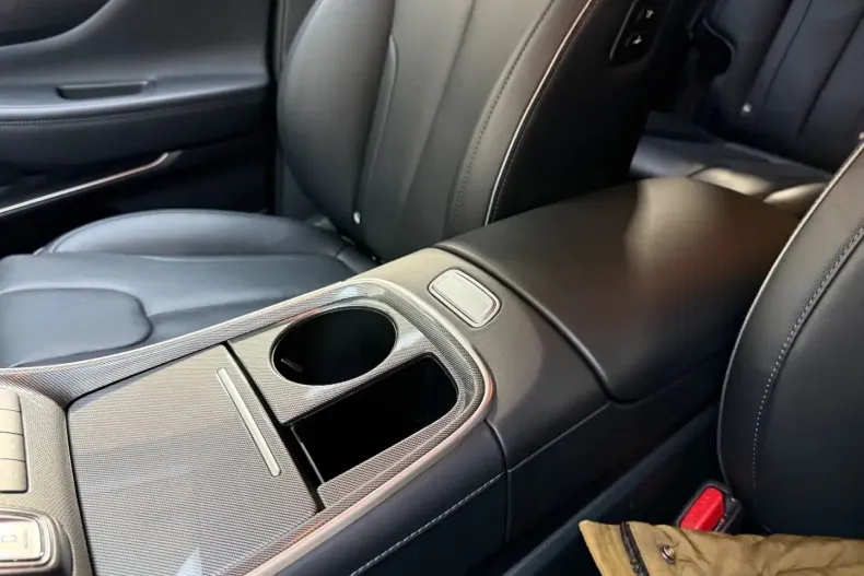 Hyundai SANTA FE din 2022 cu 88.000 km - oferta HYU154510 - foto 27