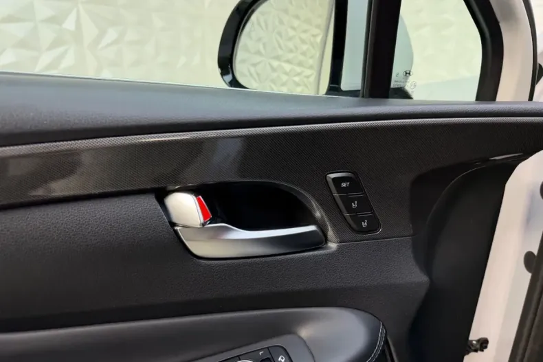 Hyundai SANTA FE din 2022 cu 88.000 km - oferta HYU154510 - foto 32