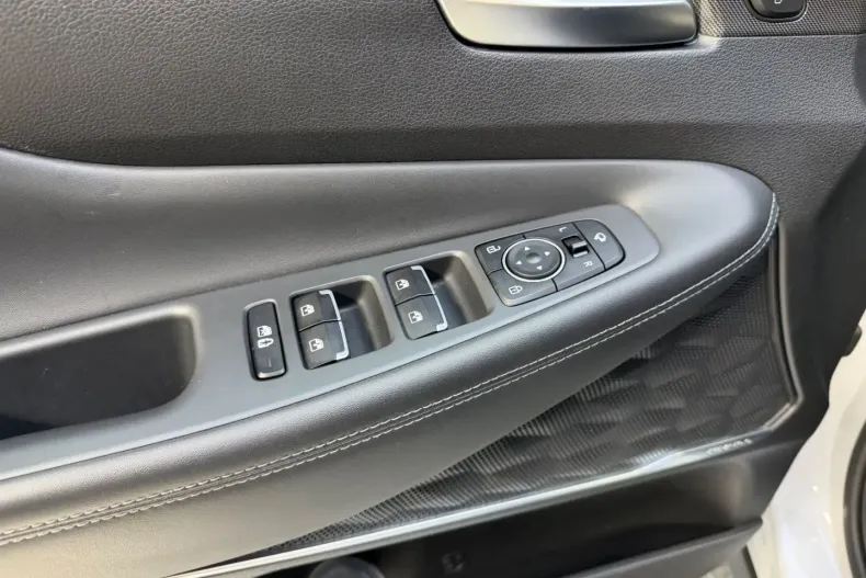 Hyundai SANTA FE din 2022 cu 88.000 km - oferta HYU154510 - foto 33