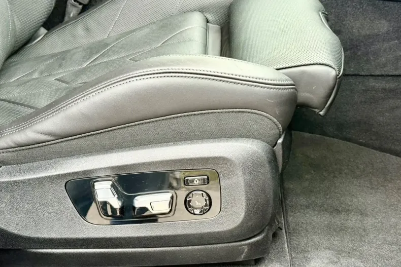 BMW XM din 2024 cu 18.617 km - oferta BMW154533 - foto 23